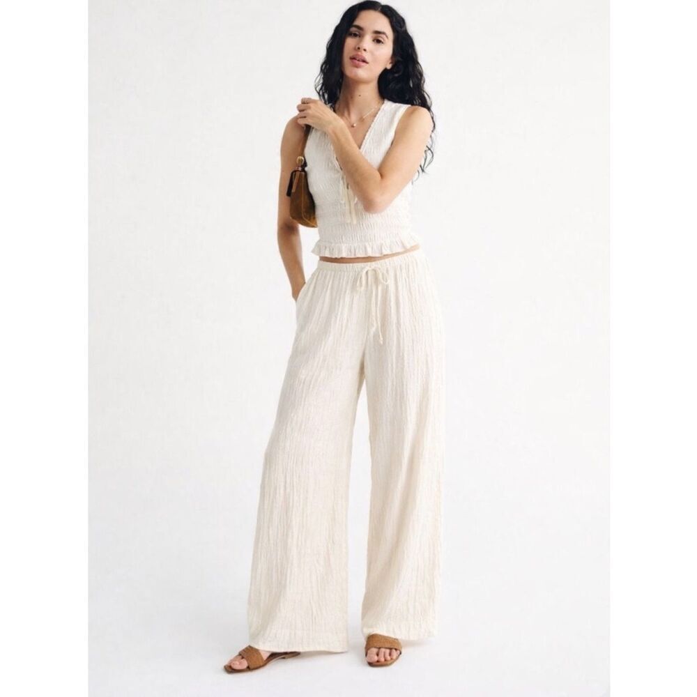 Primark Wide Leg Crinkle Cream Pants | Size 14/USA L | Beachy Vibes Lightweight